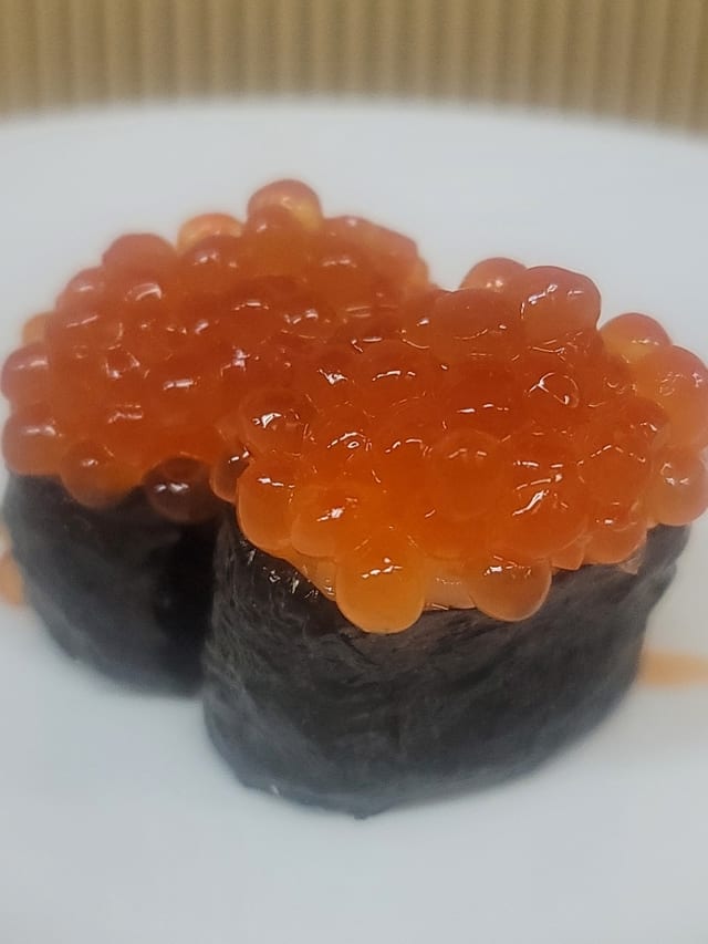 Salmon Egg Sushi (Ikura).