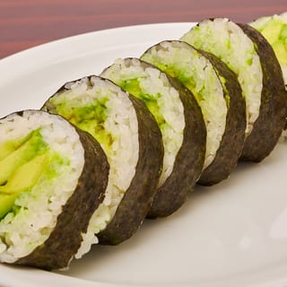 Avocado Roll (6 PCS)
